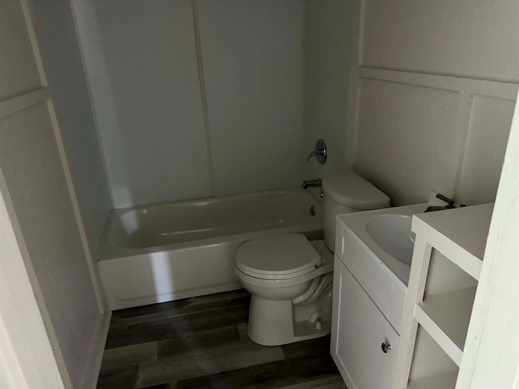 506 W Trinity Street Property Photo 8