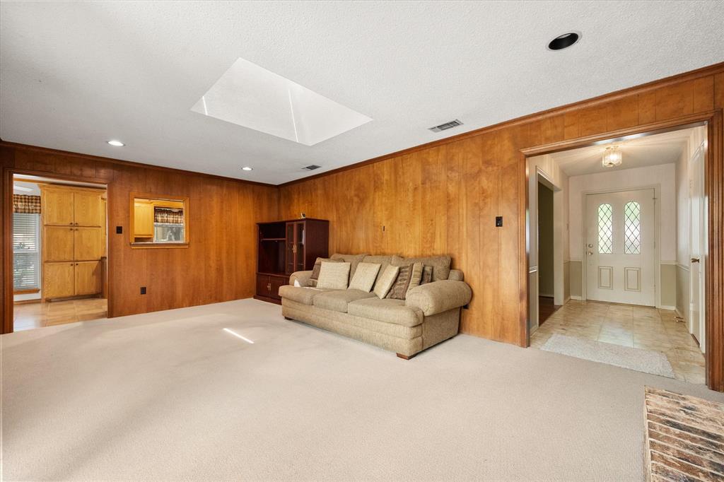 1104 Arlena Drive Property Photo 6
