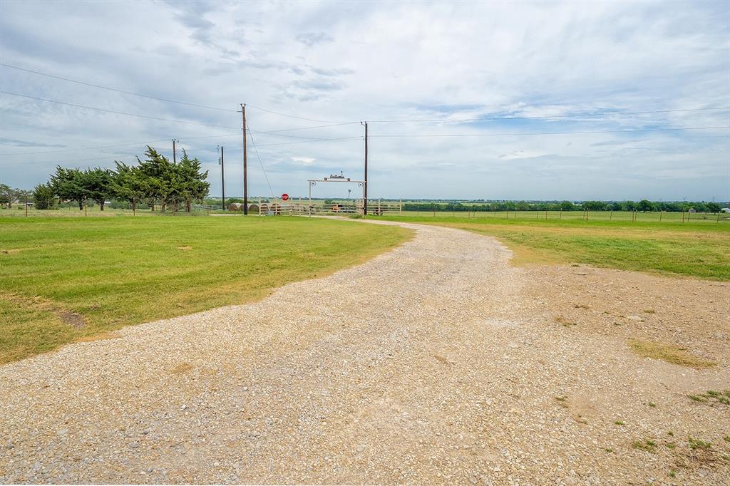 1010 County Road 382 Property Photo 6