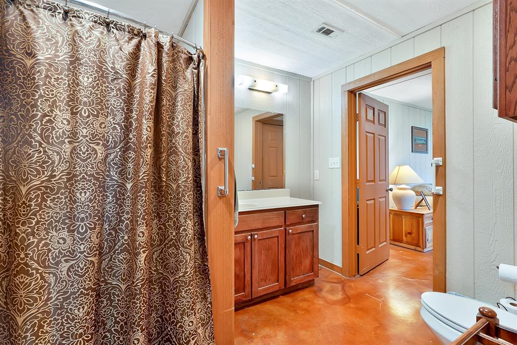 1010 County Road 382 Property Photo 14