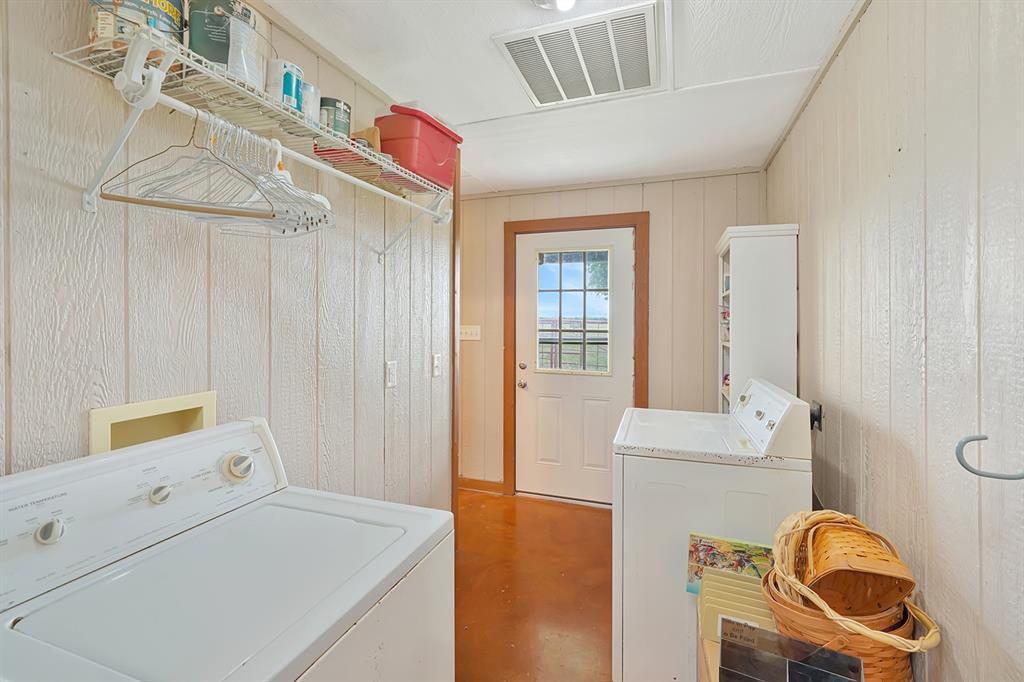 1010 County Road 382 Property Photo 19