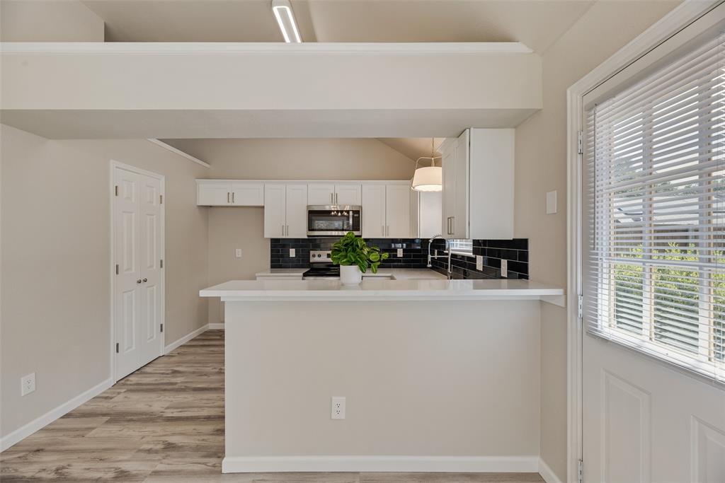 654 Spring Street Property Photo 13