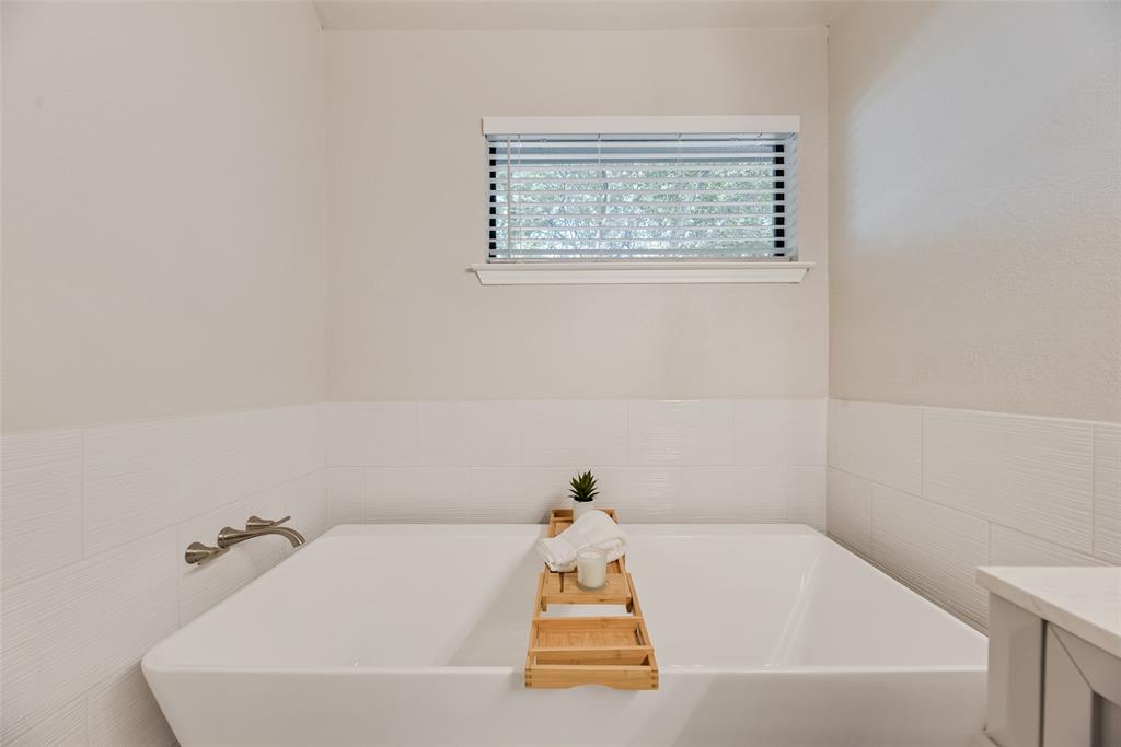 654 Spring Street Property Photo 21