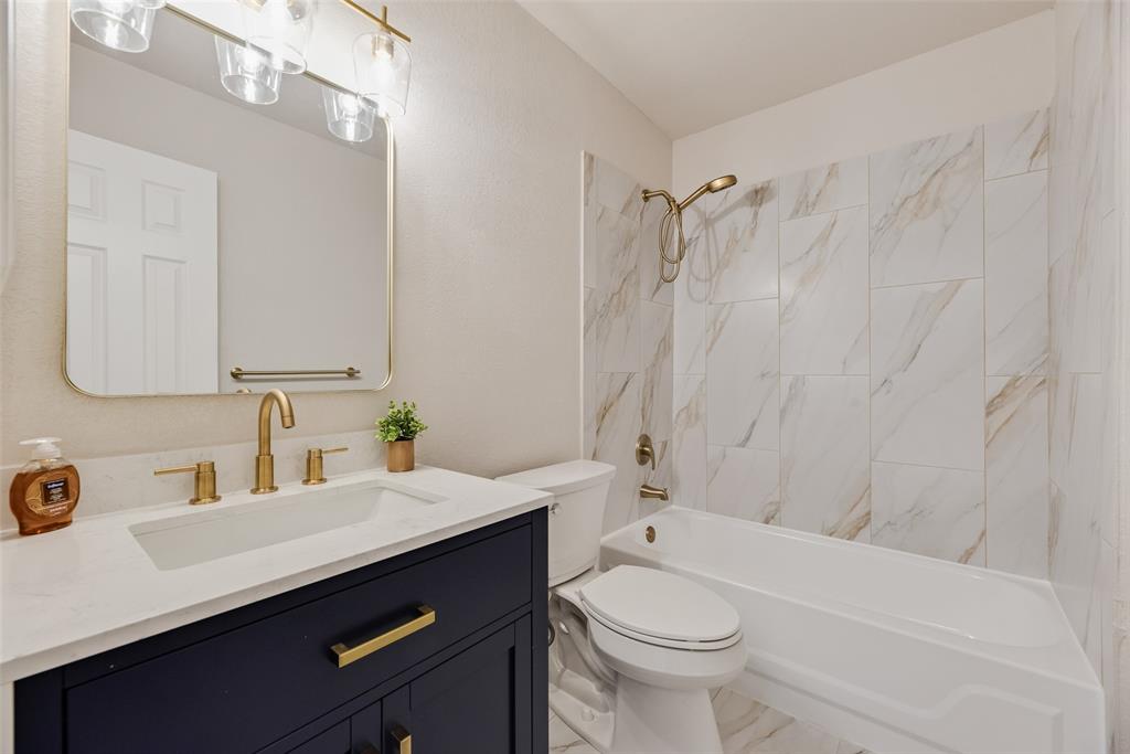 654 Spring Street Property Photo 24