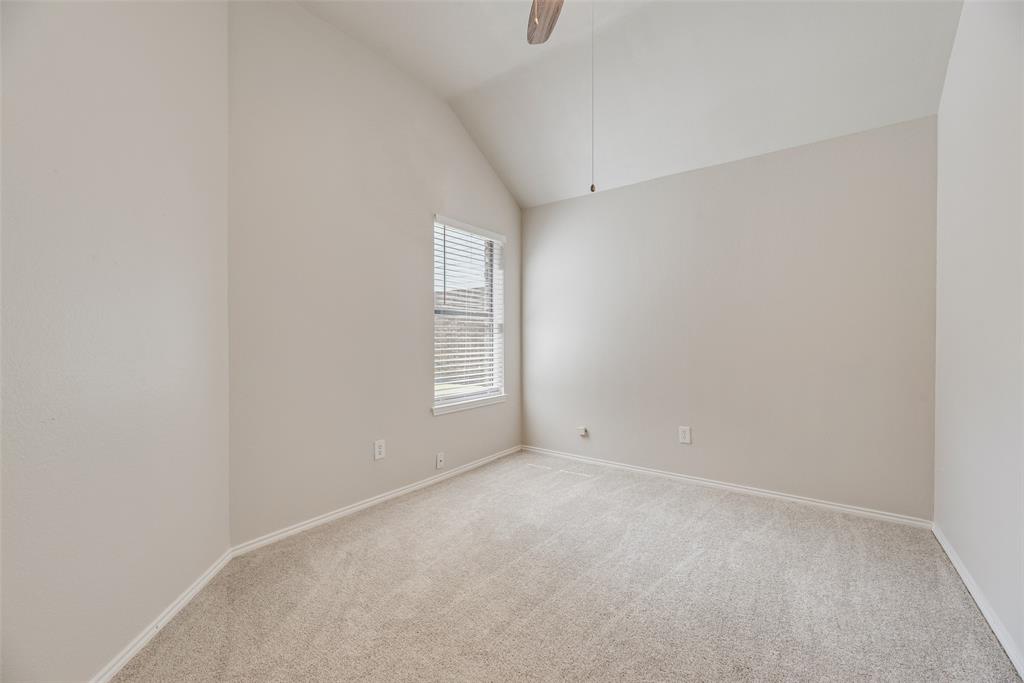 654 Spring Street Property Photo 25