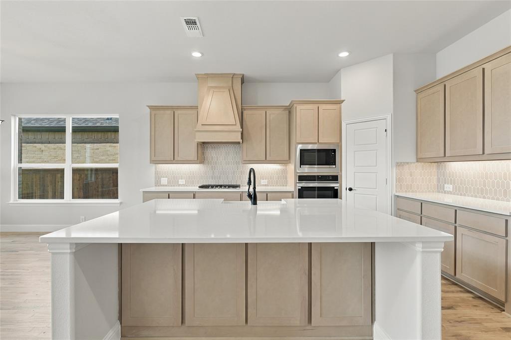 1414 Colorado Road Property Photo 2