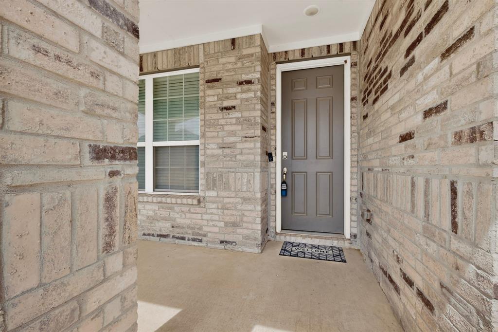 6009 Driscoll Lane Property Photo 4