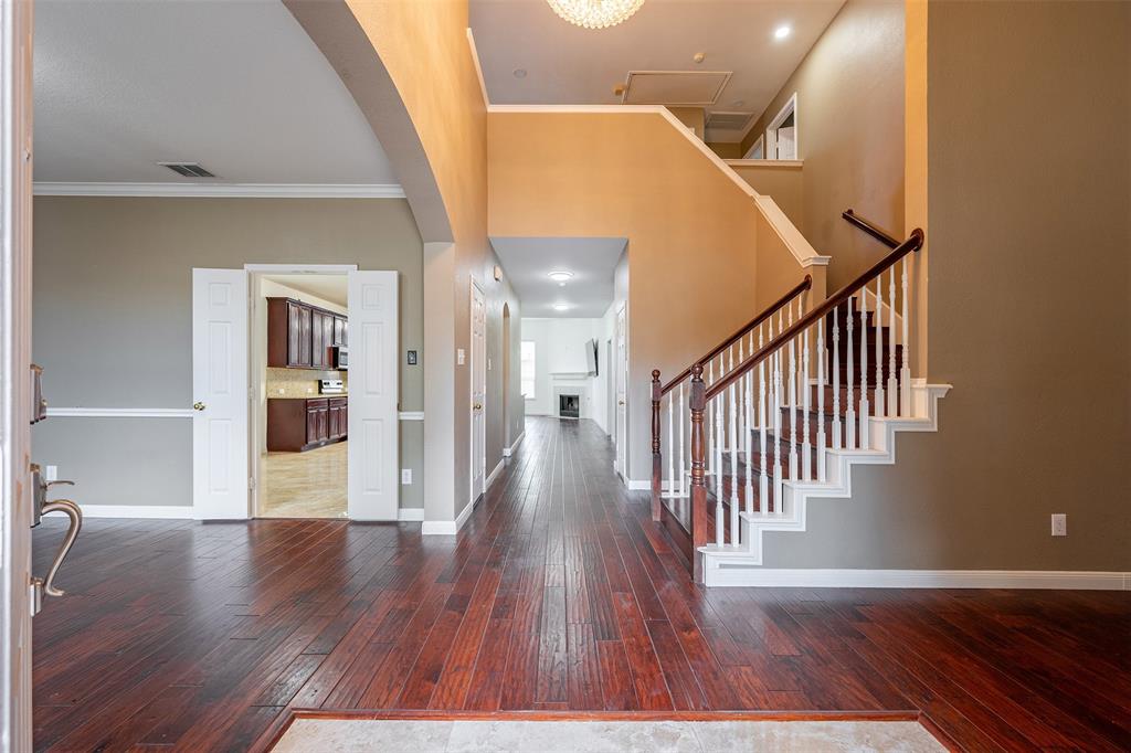 1209 Crabtree Street Property Photo 5