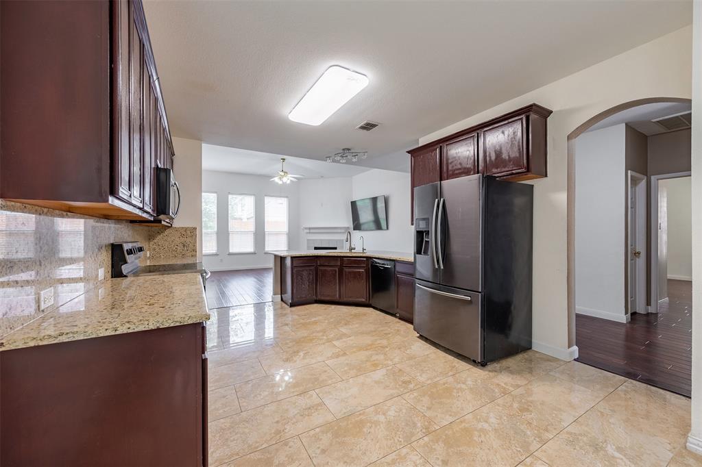 1209 Crabtree Street Property Photo 8