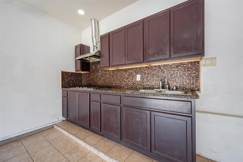 1209 Crabtree Street Property Photo 28