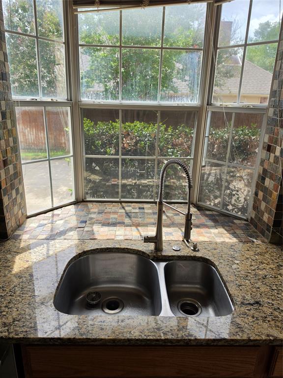 2720 Springhill Drive Property Photo 16