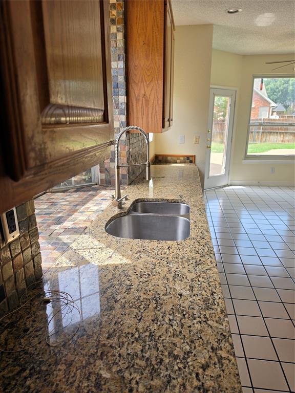2720 Springhill Drive Property Photo 18