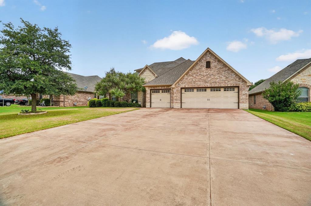3545 Abes Landing Drive Property Photo 2