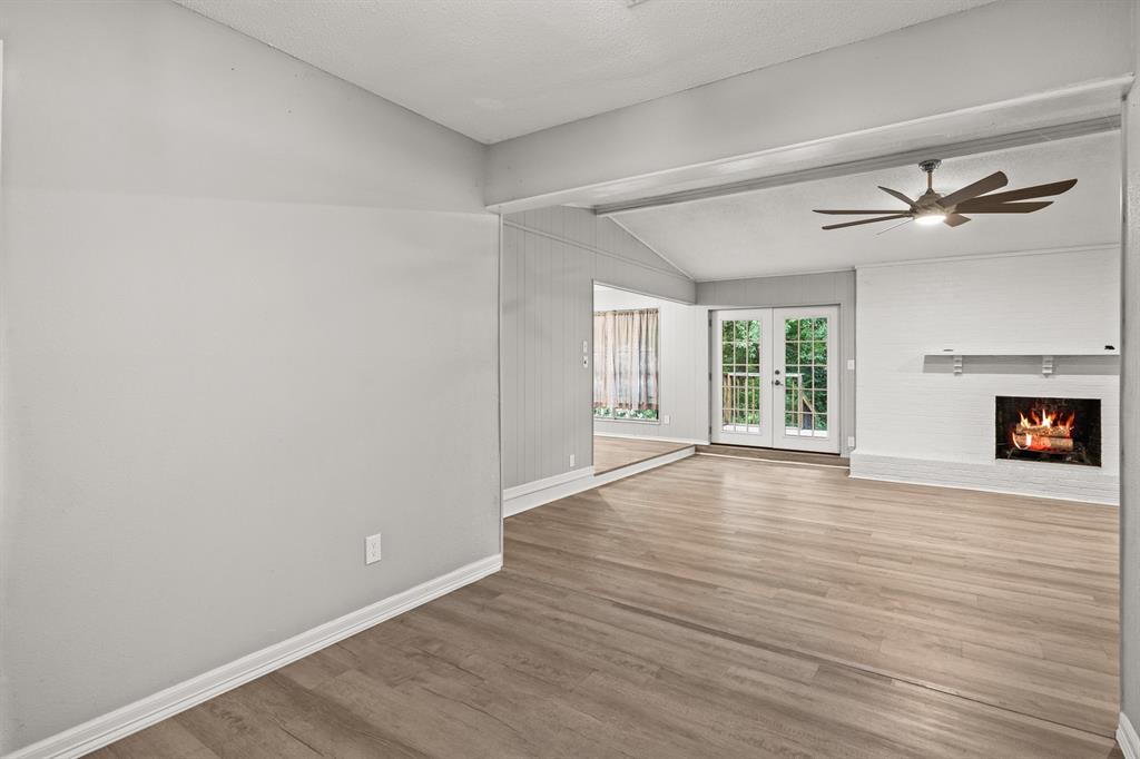 105 Kent Drive Property Photo 4