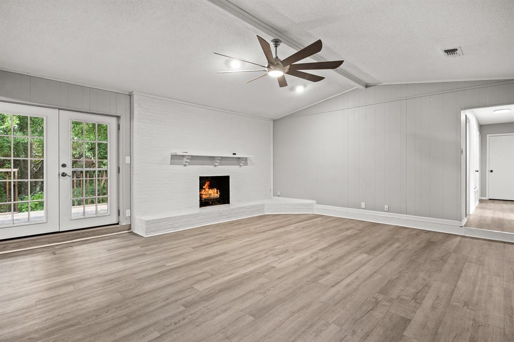 105 Kent Drive Property Photo 6
