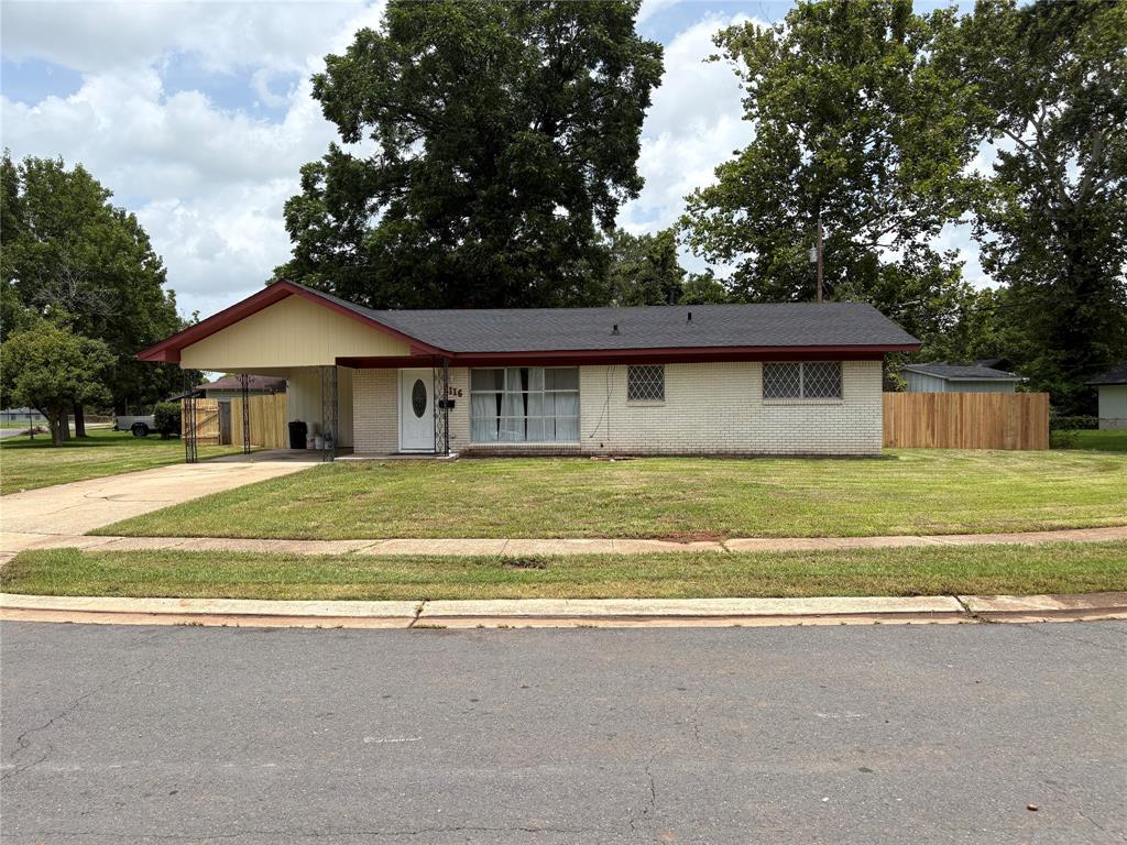 1116 Len Street Property Photo 2