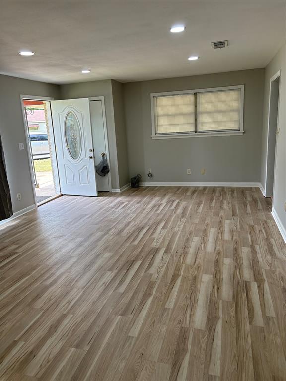 1116 Len Street Property Photo 6