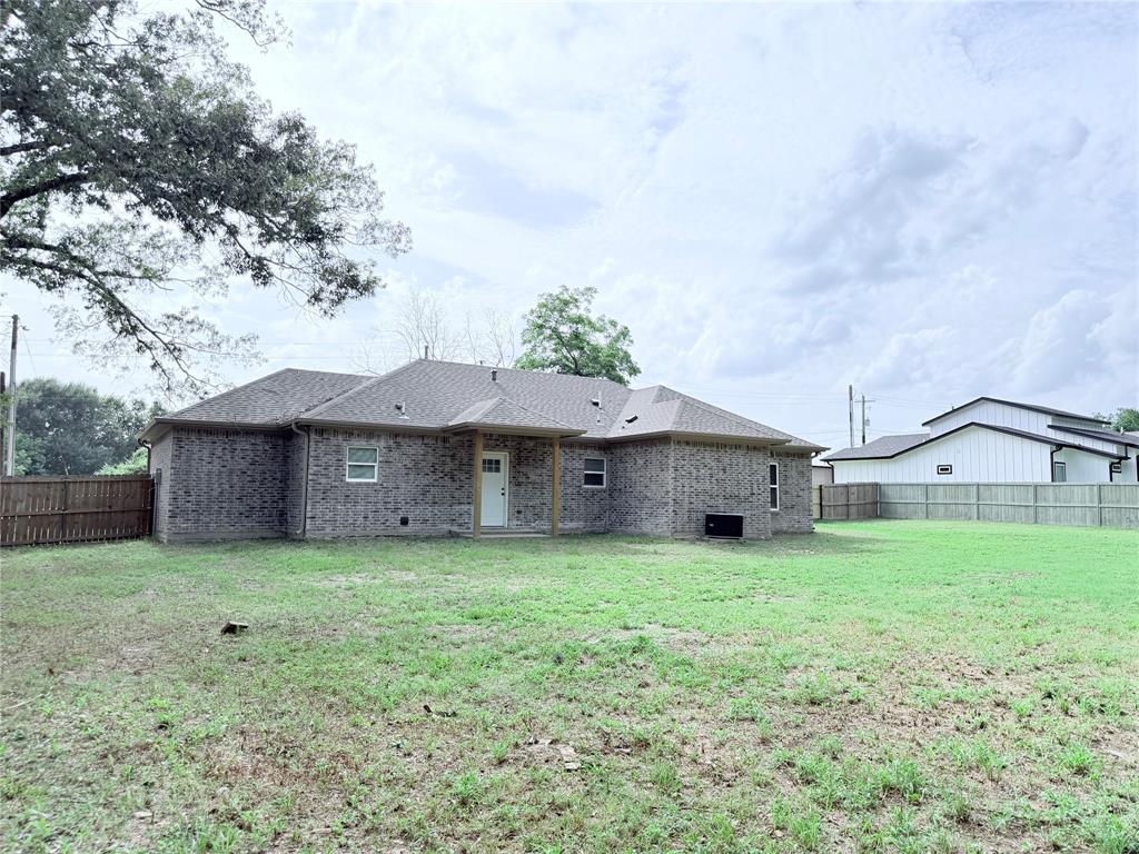 449 Cypress Street Property Photo 7
