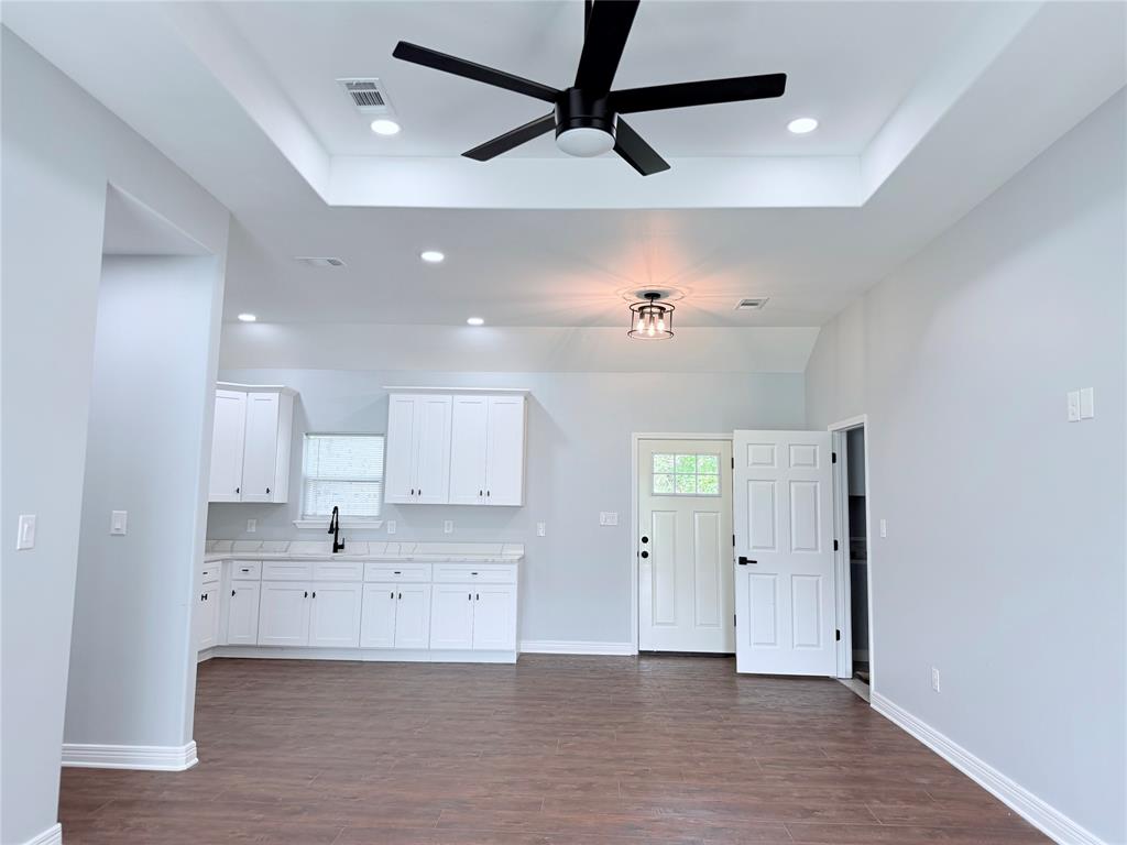449 Cypress Street Property Photo 18
