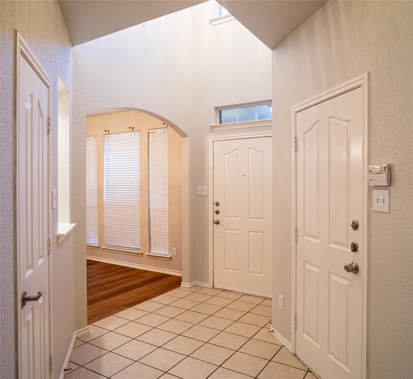 6100 Horse Trap Drive Property Photo 3