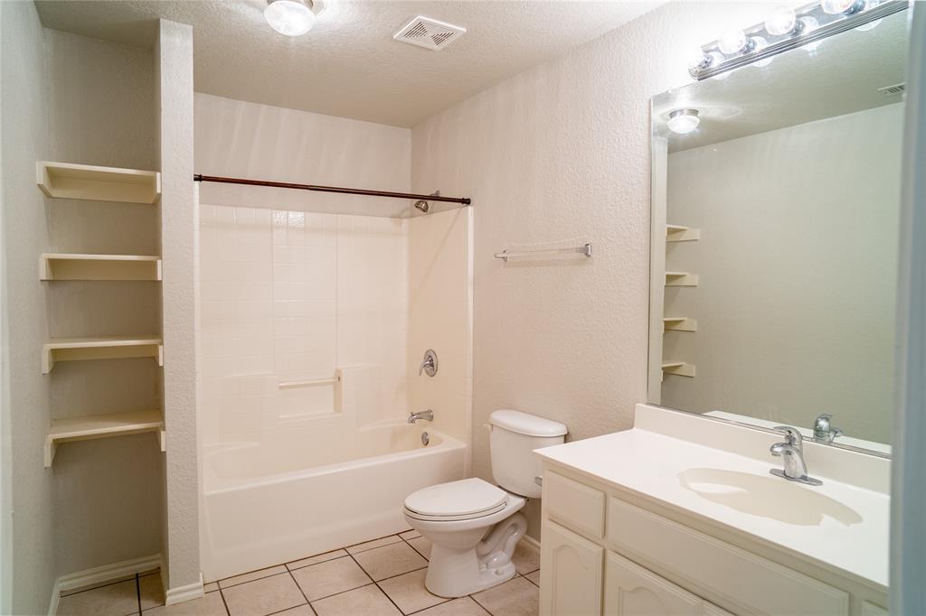 6100 Horse Trap Drive Property Photo 13