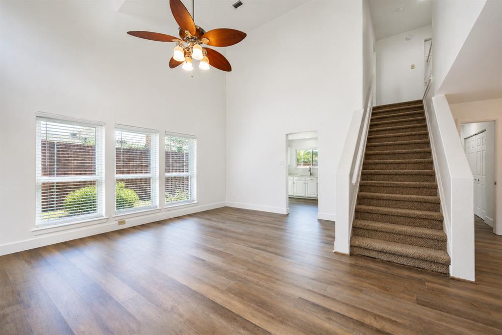 4201 Phoenix Property Photo 6