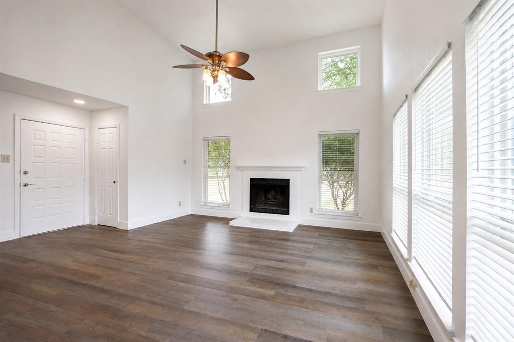 4201 Phoenix Property Photo 8