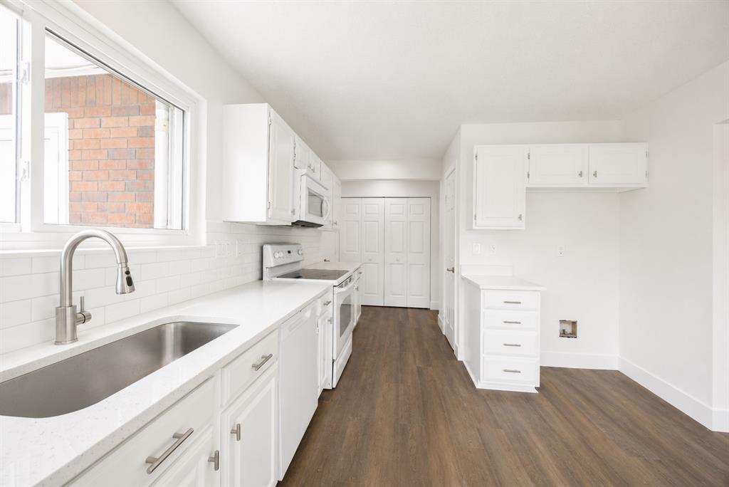 4201 Phoenix Property Photo 15
