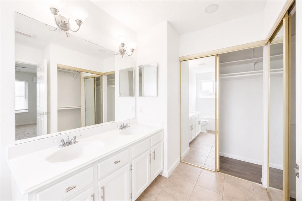 4201 Phoenix Property Photo 26