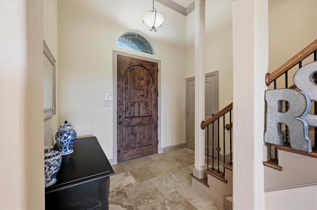 5062 White Pine Drive Property Photo 5