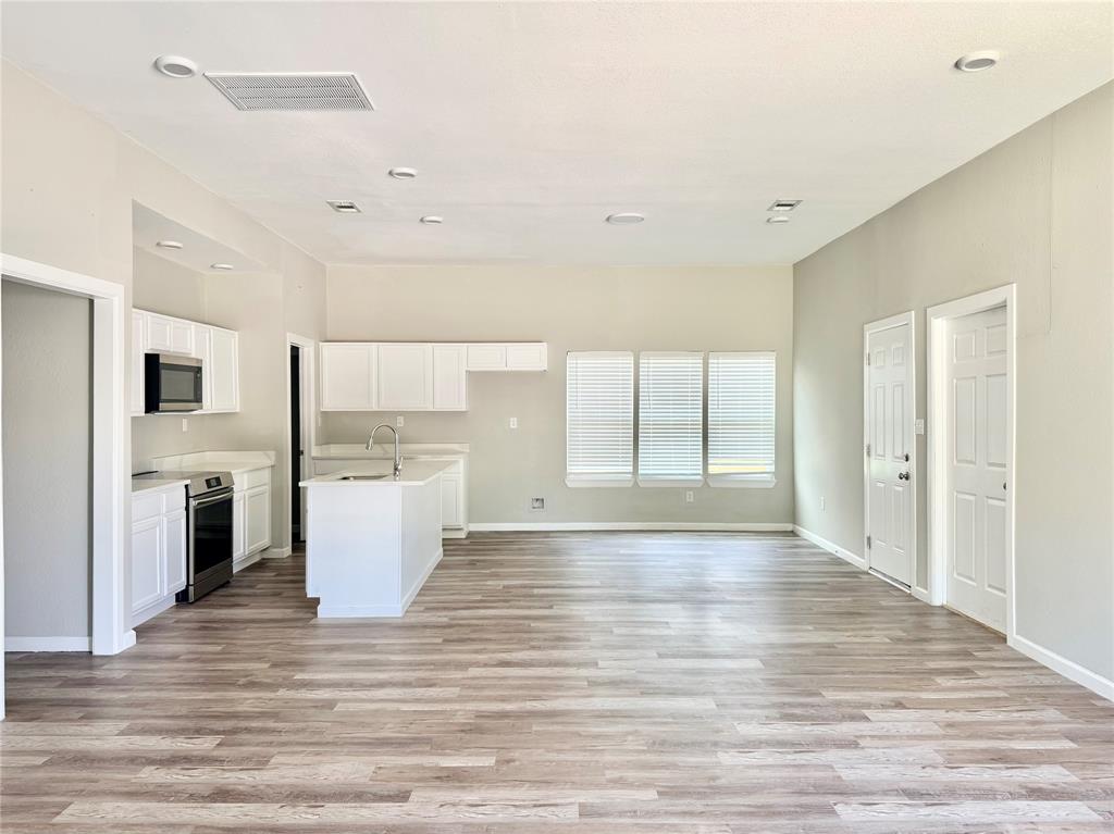 22060 Flanagan Circle B Property Photo 2