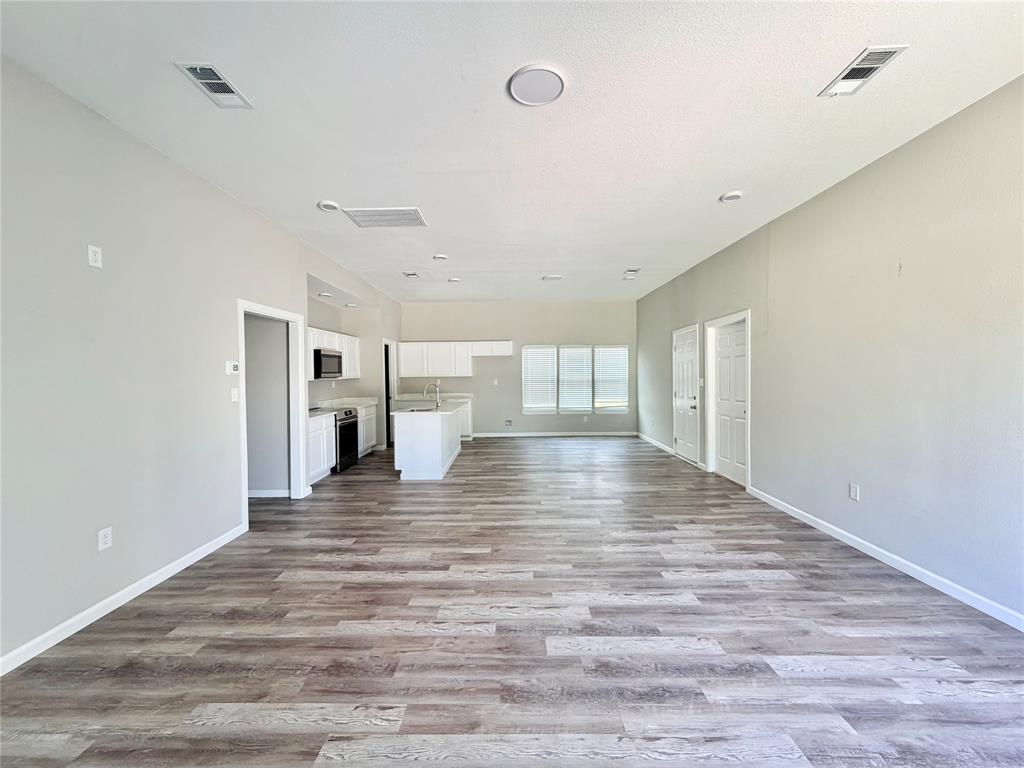 22060 Flanagan Circle B Property Photo 3