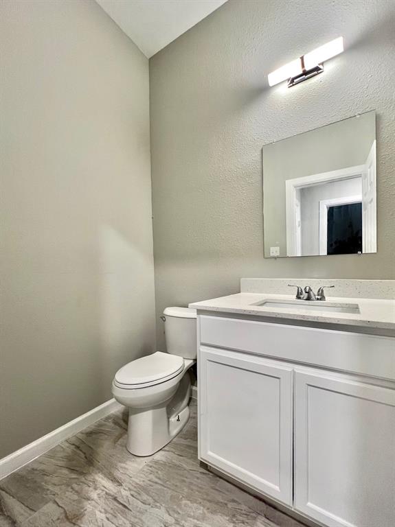 22060 Flanagan Circle B Property Photo 15