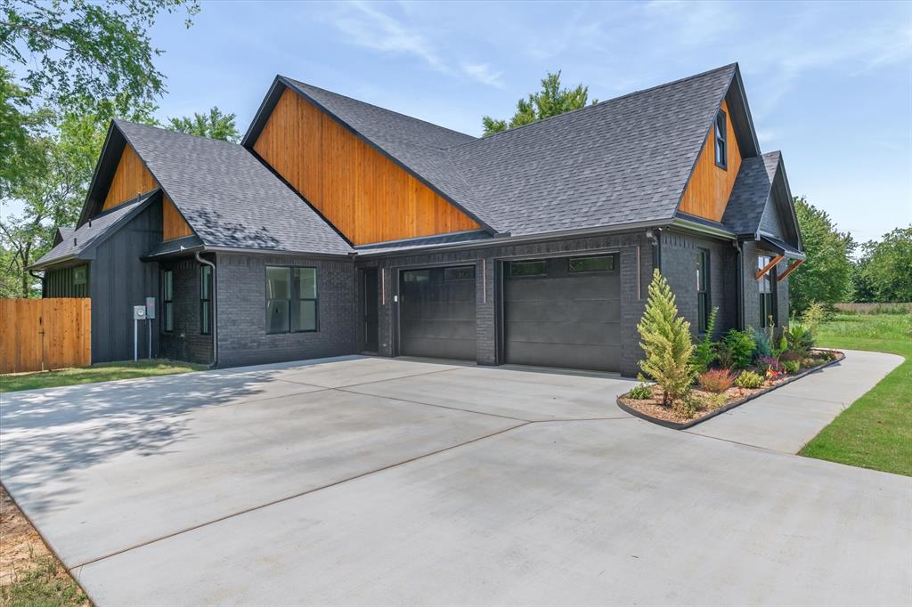 12253 Madison Xing Property Photo 7