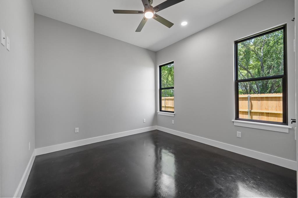12253 Madison Xing Property Photo 9