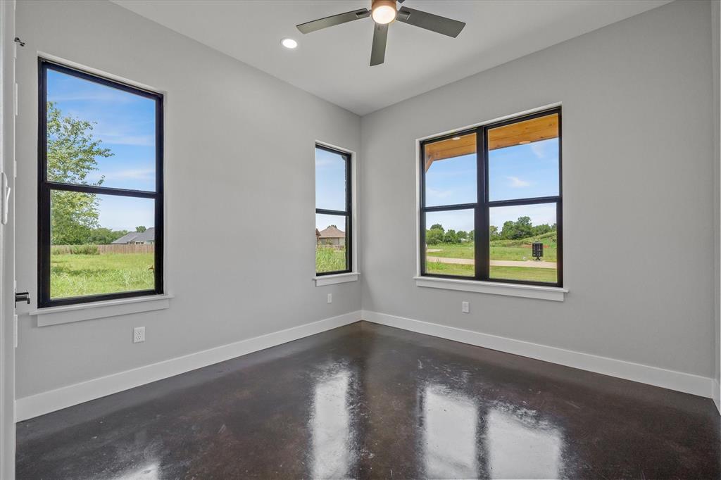 12253 Madison Xing Property Photo 11