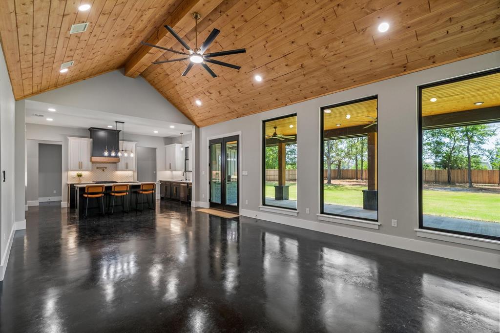 12253 Madison Xing Property Photo 13