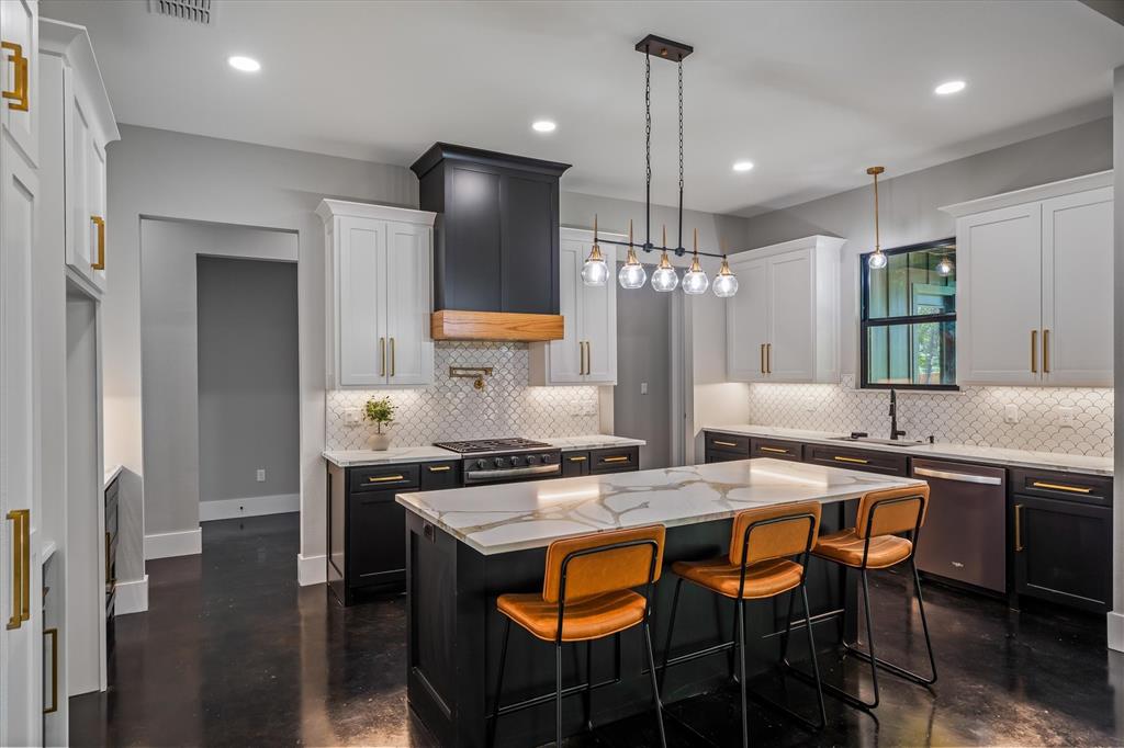 12253 Madison Xing Property Photo 17