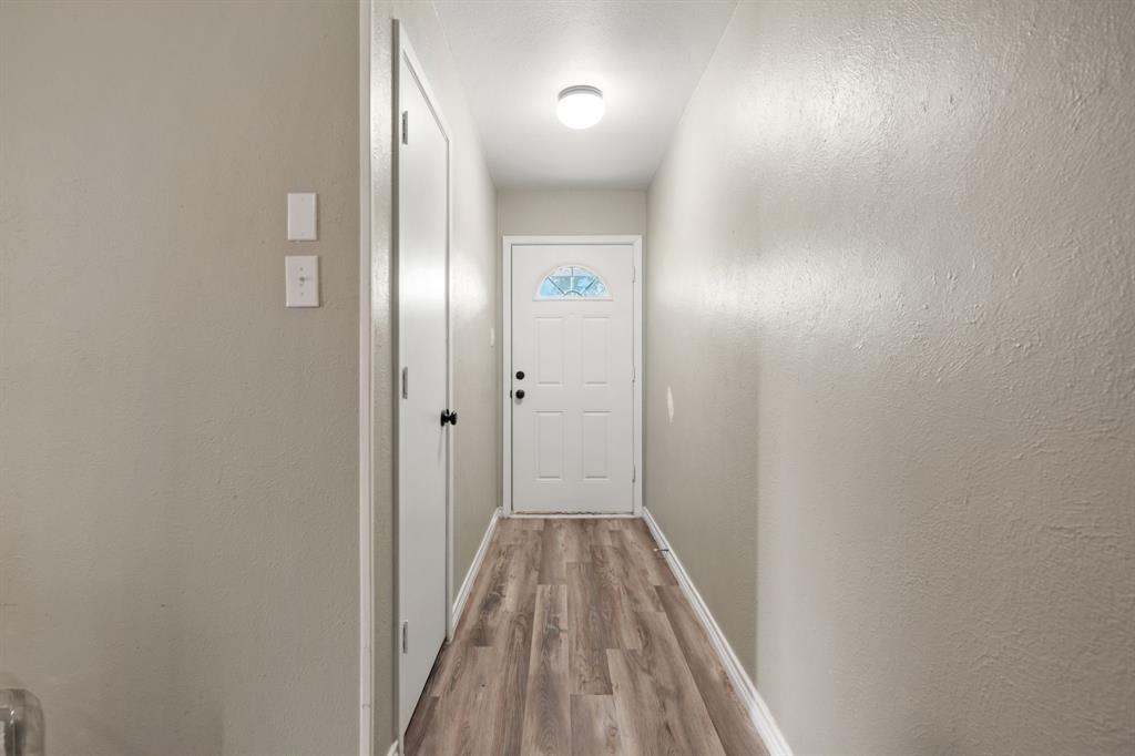 2 Finley Circle Property Photo 5