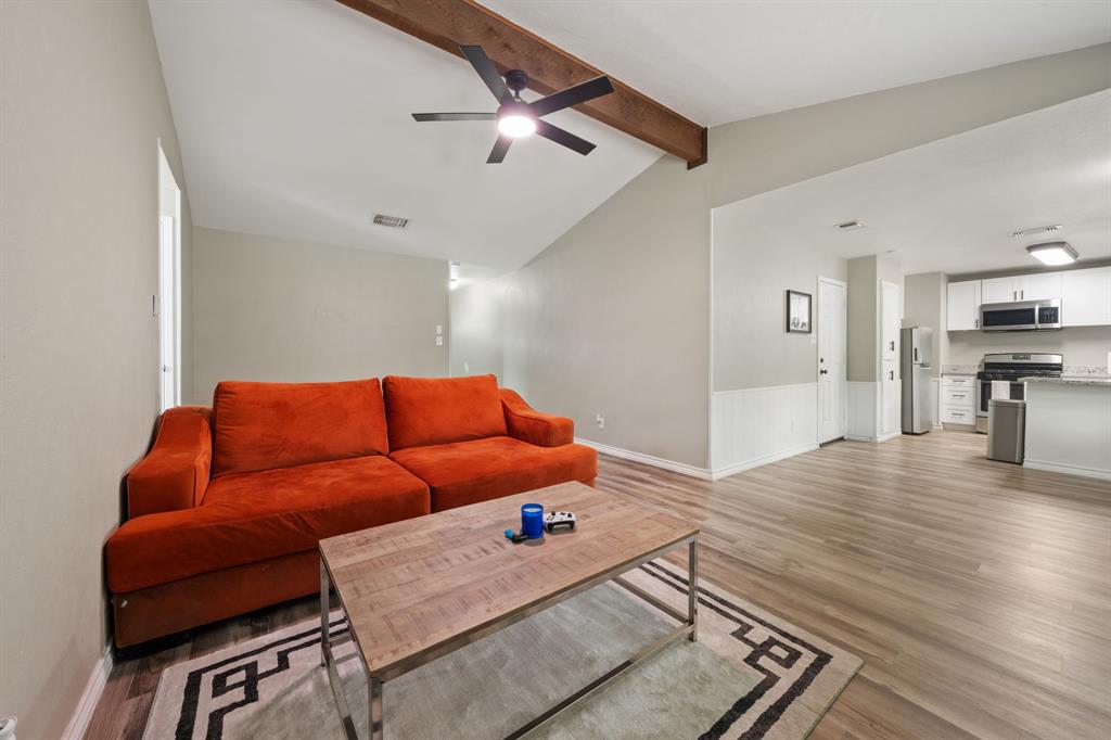 2 Finley Circle Property Photo 7
