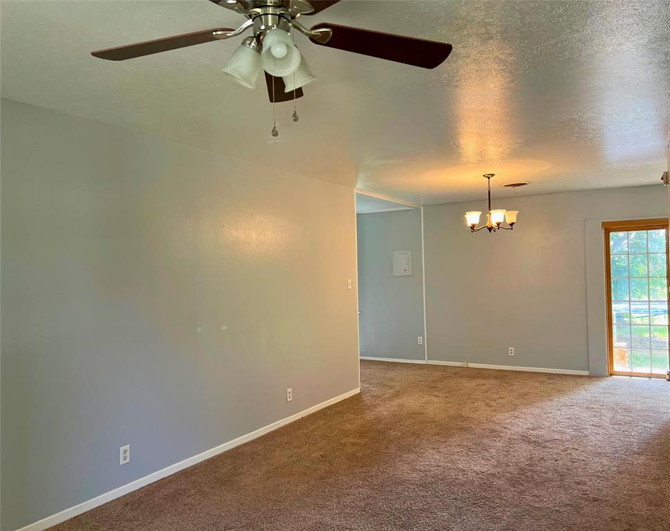 1407 Ruidosa Property Photo 4