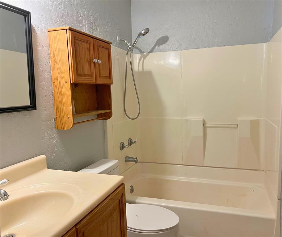 1407 Ruidosa Property Photo 9
