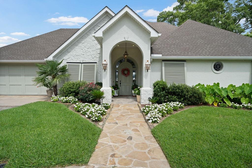 120 Marina Drive Property Photo 4