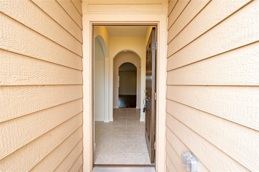 1911 Hot Springs Way Property Photo 6