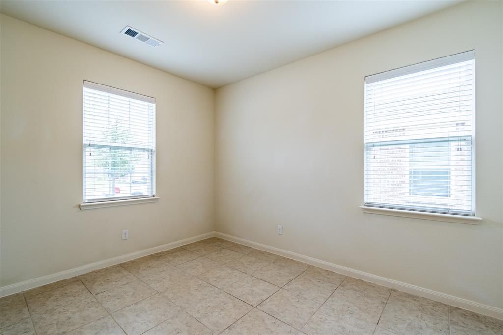 1911 Hot Springs Way Property Photo 7