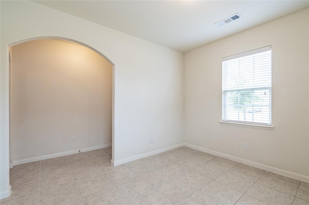 1911 Hot Springs Way Property Photo 8
