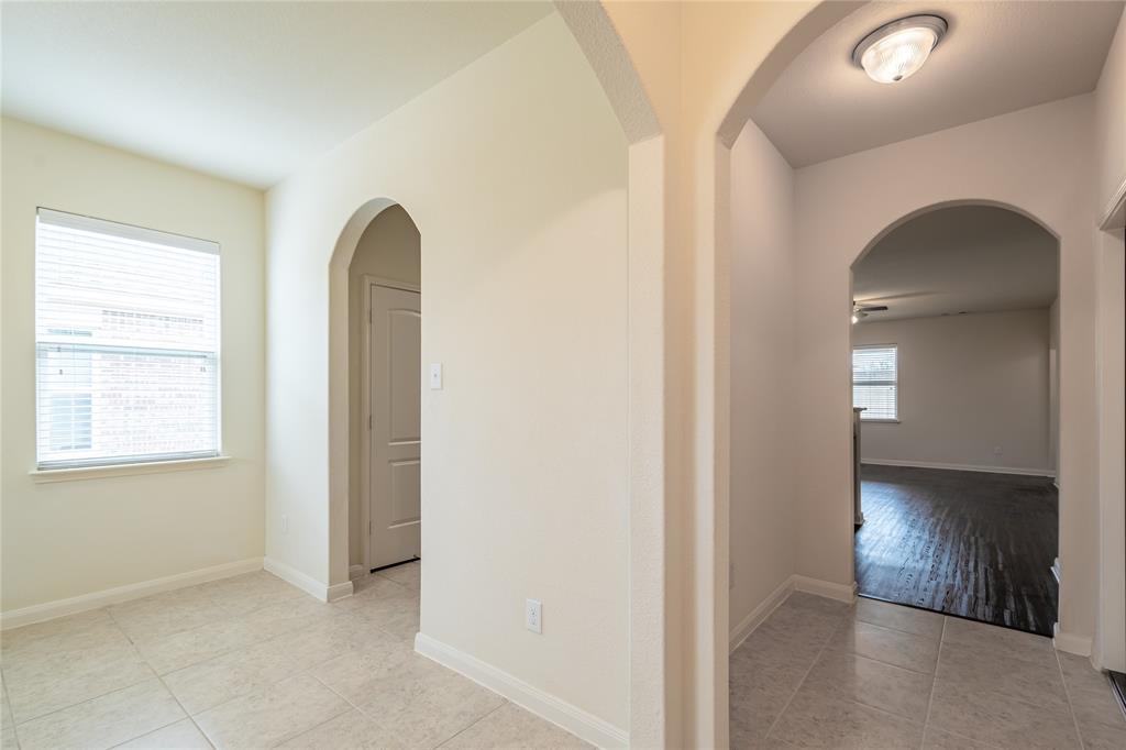 1911 Hot Springs Way Property Photo 10