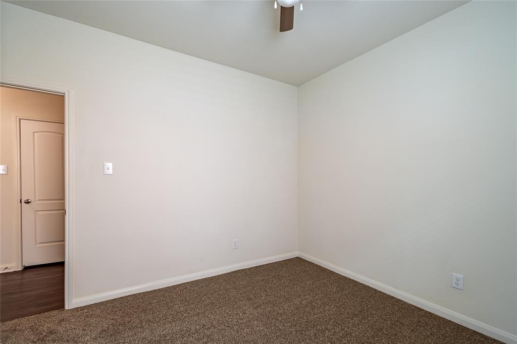 1911 Hot Springs Way Property Photo 29