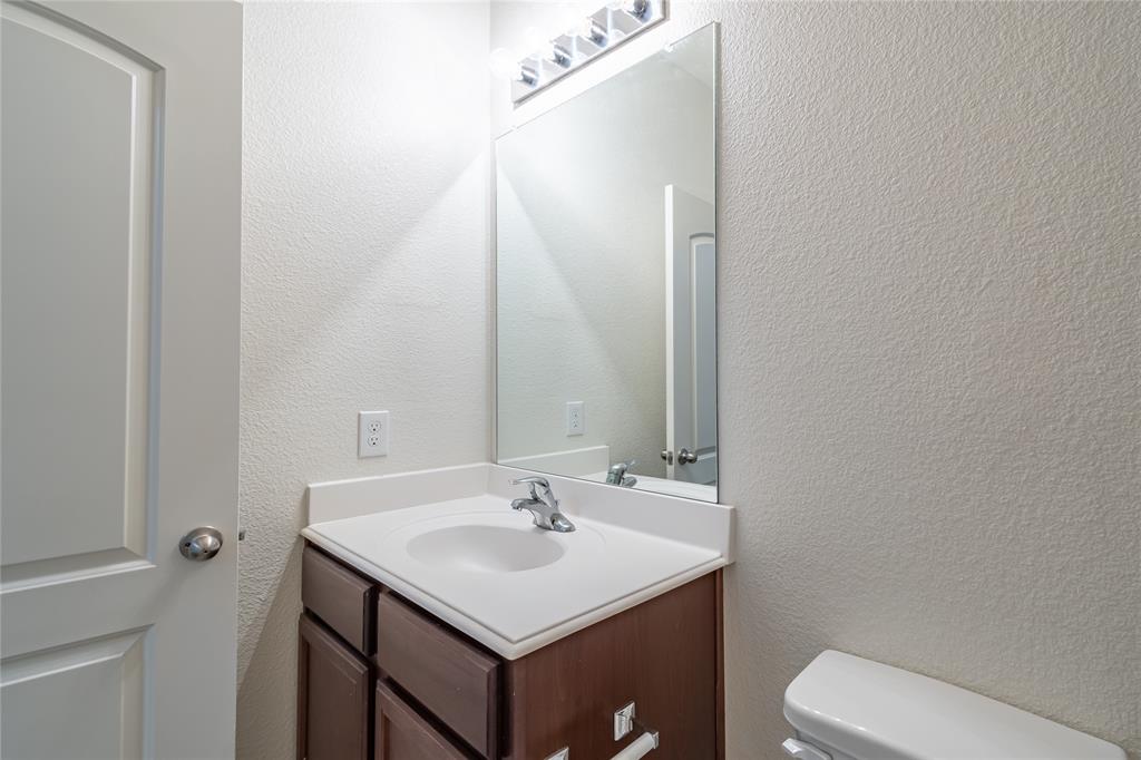 1911 Hot Springs Way Property Photo 37