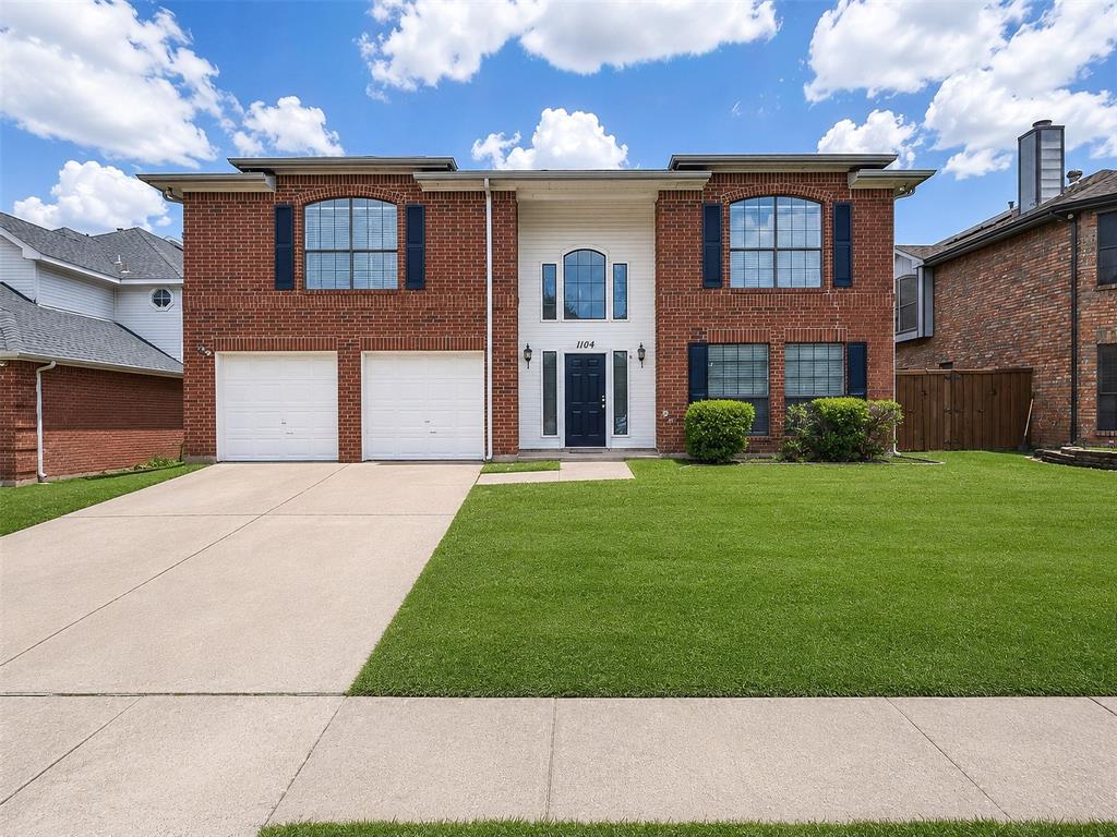 1104 Breezewood Drive Property Photo 1